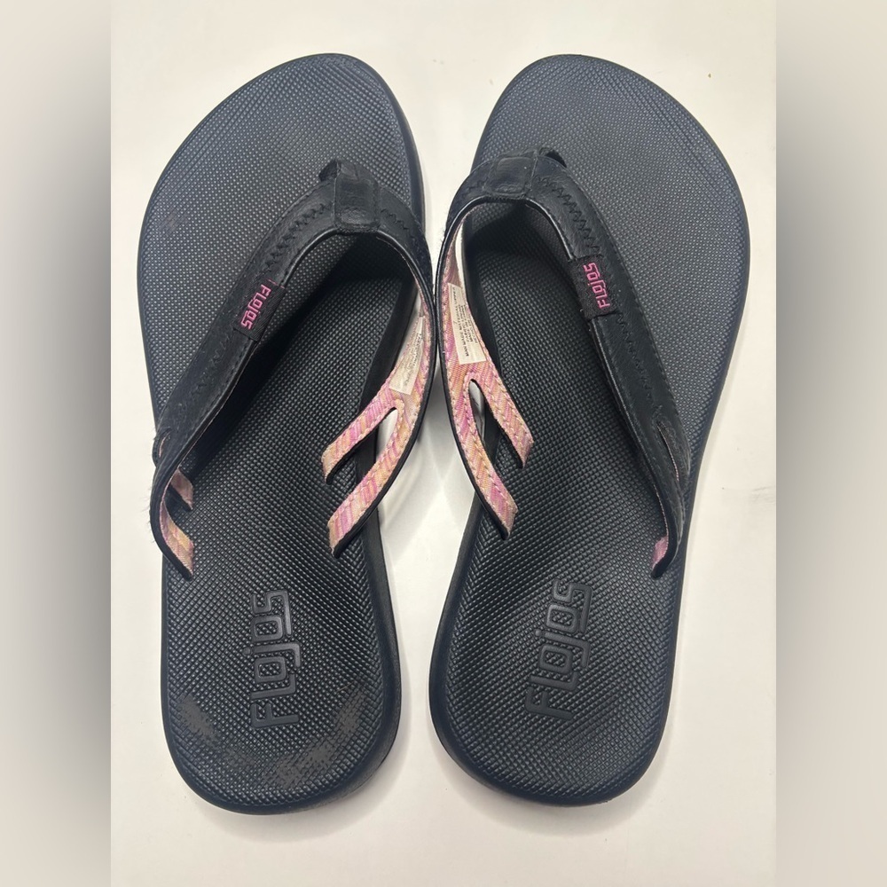 Flojos RICA Flip Flops Sandals Thongs Black Memory Foam Size 7 Womens